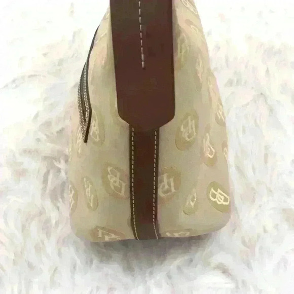 Dooney & Bourke Signature Handbag Purse - Picture 10 of 13